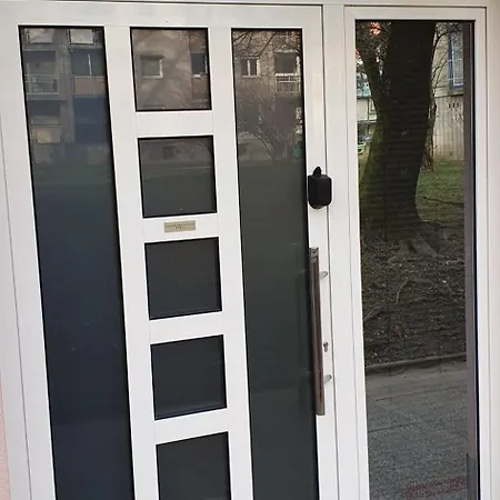 Courtyard Under The Castle شقة *