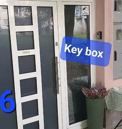 Courtyard Under The Castle Appartement