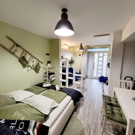 Apartman Courtyard Under The Castle *