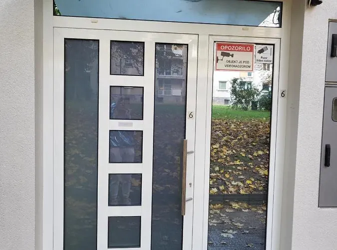 Courtyard Under The Castle Διαμέρισμα Λιουμπλιάνα