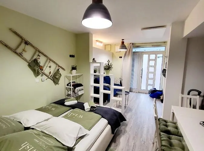 Διαμέρισμα Courtyard Under The Castle *